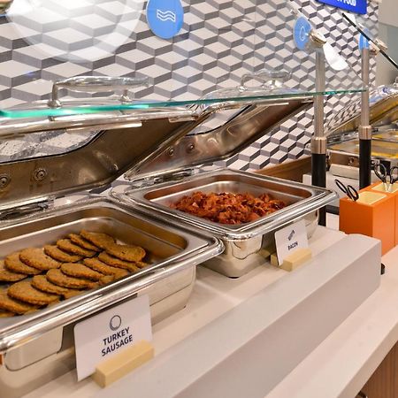 Holiday Inn Express - Cabot By Ihg Экстерьер фото