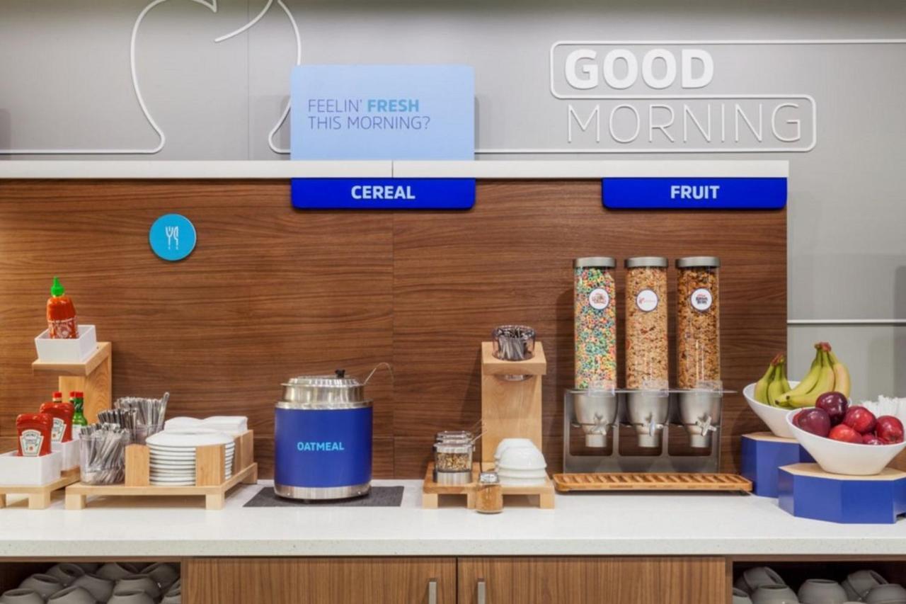 Holiday Inn Express - Cabot By Ihg Экстерьер фото